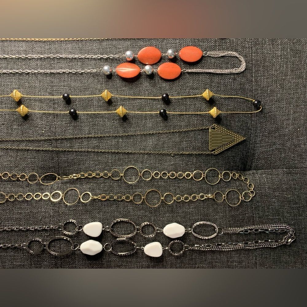 Beautiful Long Necklace Bundle - Picture 4 of 5
